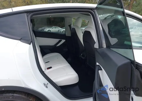 2022 Tesla Model Y Performance Dual Motor All-Wheel Drive from USA, damaged, VIN 7SAYGDEF1NF339915